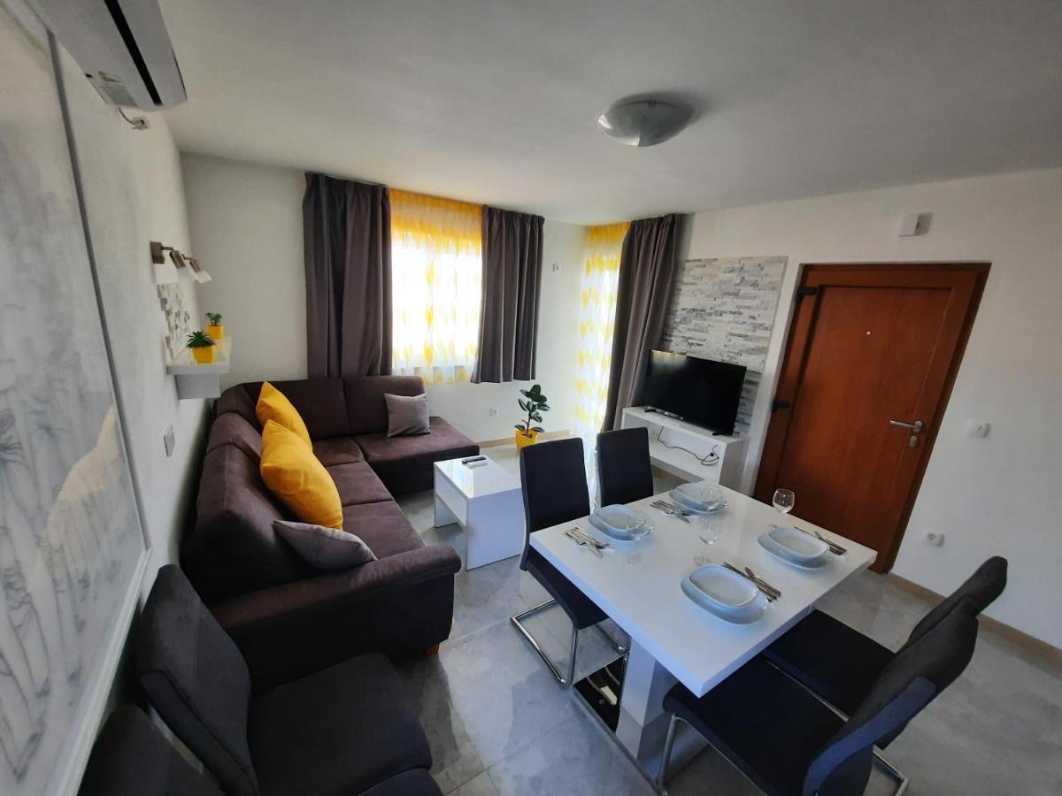 Apartmani Scripea Škrip المظهر الخارجي الصورة